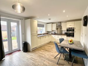 Photo 9- click for photo gallery